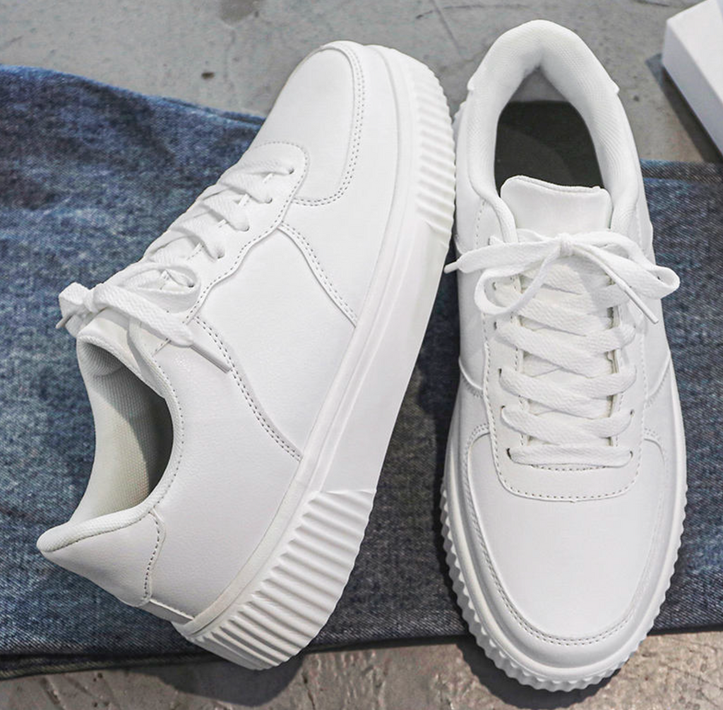Men’s Flat Skateboard Sneakers